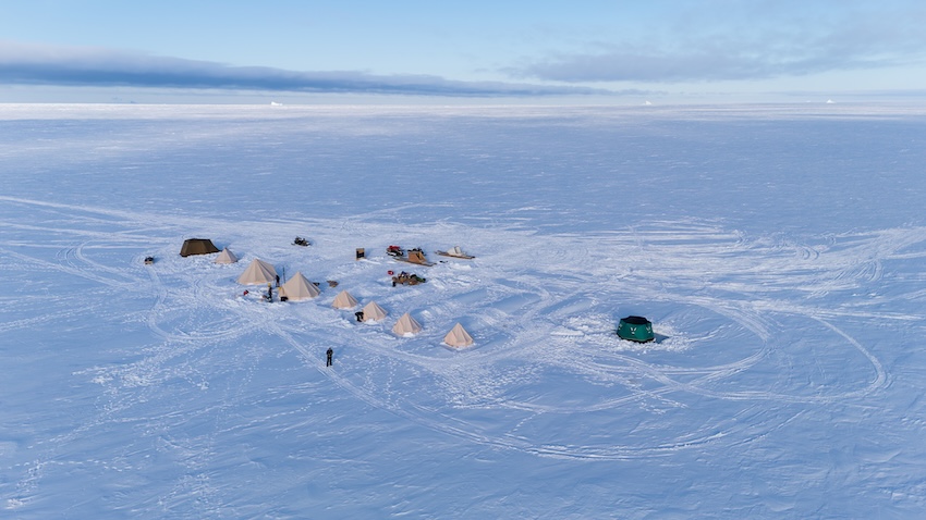 The Luxury Travel Bible - Baffin Safari - John Davidson